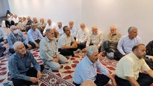 در محفل انس و معرفت مطرح شد:
هر کس به ابراهیم(ع) اقتدا کرد، ماندگار شد 5