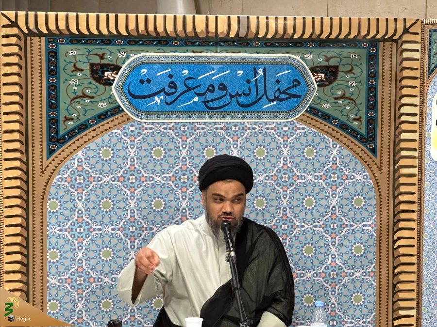 طنین روضه غربت امام رضا(ع)در مدینه منوره 5
