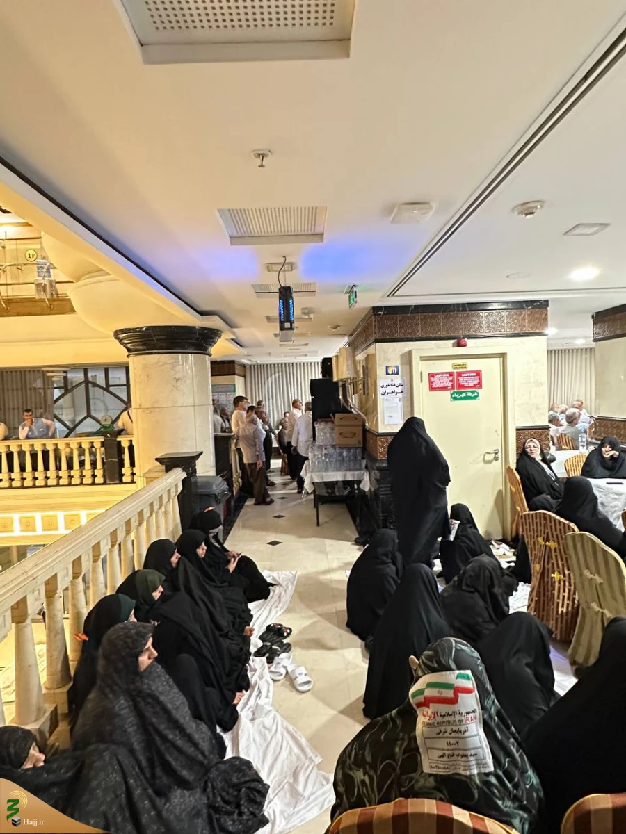 طنین روضه غربت امام رضا(ع)در مدینه منوره 7
