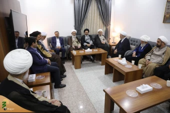 حضور در دفاتر نمایندگی مراجع عظام تقلید در مدینه النبی(ص) 3