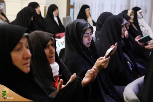 In Komeil Prayer Ceremony in Medina: Glittering of Iranian Pilgrims Is Product of Everyone's Empathy and Cooperation 4