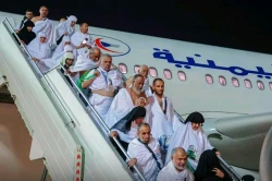 اولین هواپیمای حامل حجاج یمنی به سمت جده پرواز کرد 2