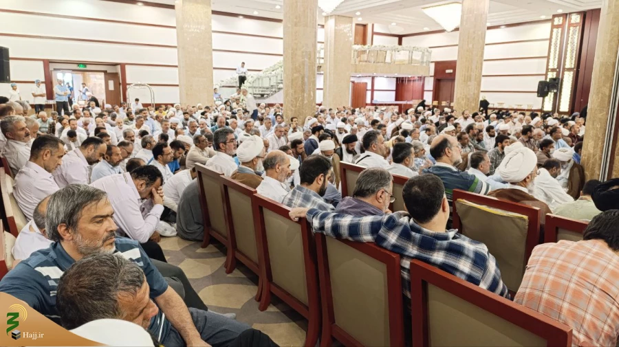 در همایش باشکوه یاوران حجاج مطرح شد:
خداوند یاور شما یاوران حجاج است! 14