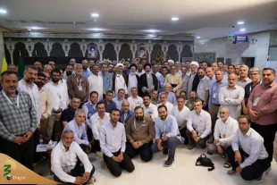 ممثل الولی الفقیه فی شؤون الحج و الزیارة بین الحجاج المهندسین؛ إن النبی إبراهیم (ع) هو المهندس العظیم فی هندسة العبودیة و الاستعباد. 4