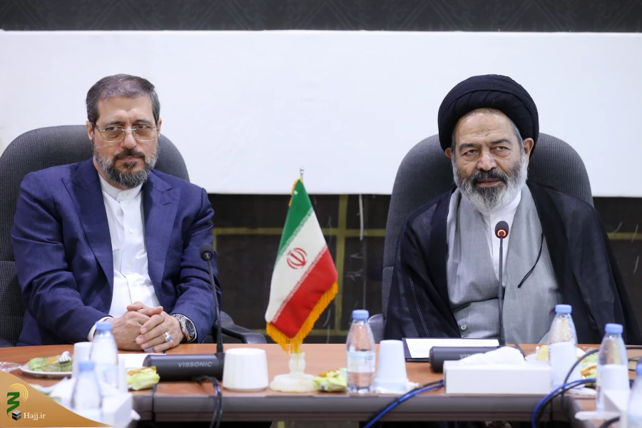 نخستین جلسه شورای برنامه ریزی حج و زیارت در مکه برگزار شد
81 درصد زائران ایرانی وارد سرزمین وحی شدند/تاکید بر آمادگی همه جانبه برای ایام تشریق 2