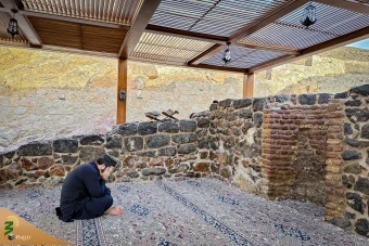 مسجد الفسخ و شکاف کوه اُحد؛ دو یادگار زنده از نبرد احد 21