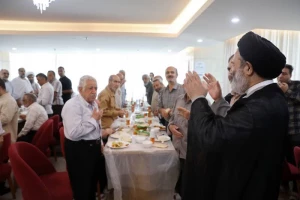 رئيس الحجاج الإيرانيين يستمع إلى هواجس الحجاج في فندق كدي تاور 2
