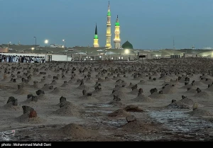 زیارت در بقیع|عطر کربلا می‌جوشد از مزار جگرگوشه حسن(ع)