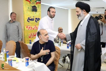 دیدار صمیمی سرپرست حجاج ایرانی با زائران کشورمان در مکه مکرمه _1 8