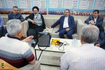 دیدار صمیمی سرپرست حجاج ایرانی با زائران کشورمان در مکه مکرمه _1 16