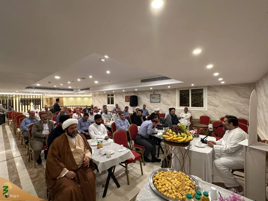 برگزاری جشن آسمانی ترین ازدواج در بعثه رهبری در مدینه 4