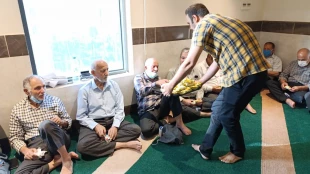 در محفل انس و معرفت مطرح شد:
توصیه پیامبر به عمار: اگر می‌خواهی نجات پیدا کنی، پیرو علی(ع) باش 4
