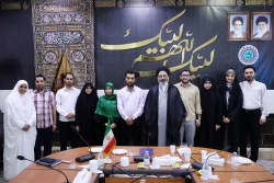 حجت الاسلام والمسلمین نواب در دیدار زوجهای جوان در مکه:
ایجاد آرامش و جلوگیری از فساد اخلاقی و اجتماعی از حکمتهای ازدواج است 4