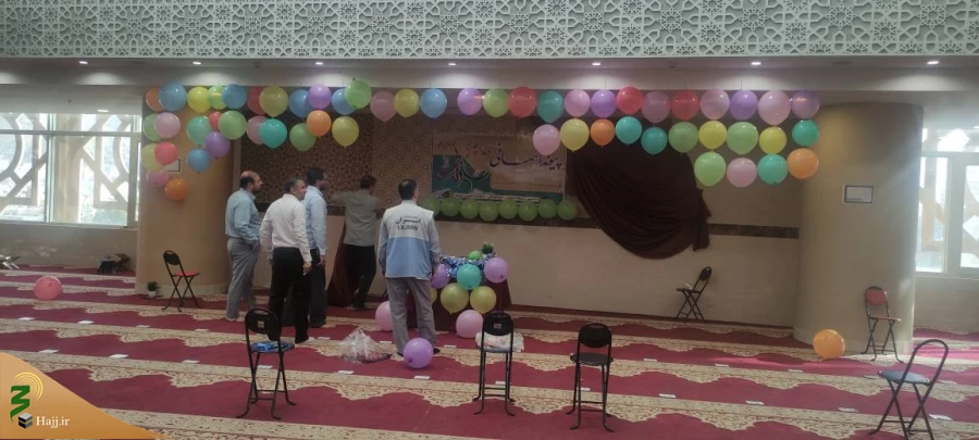 خلاقیت زائران ایرانی برای روز شاد حج؛ از کیک و بادکنک تا خنچه عقد 7