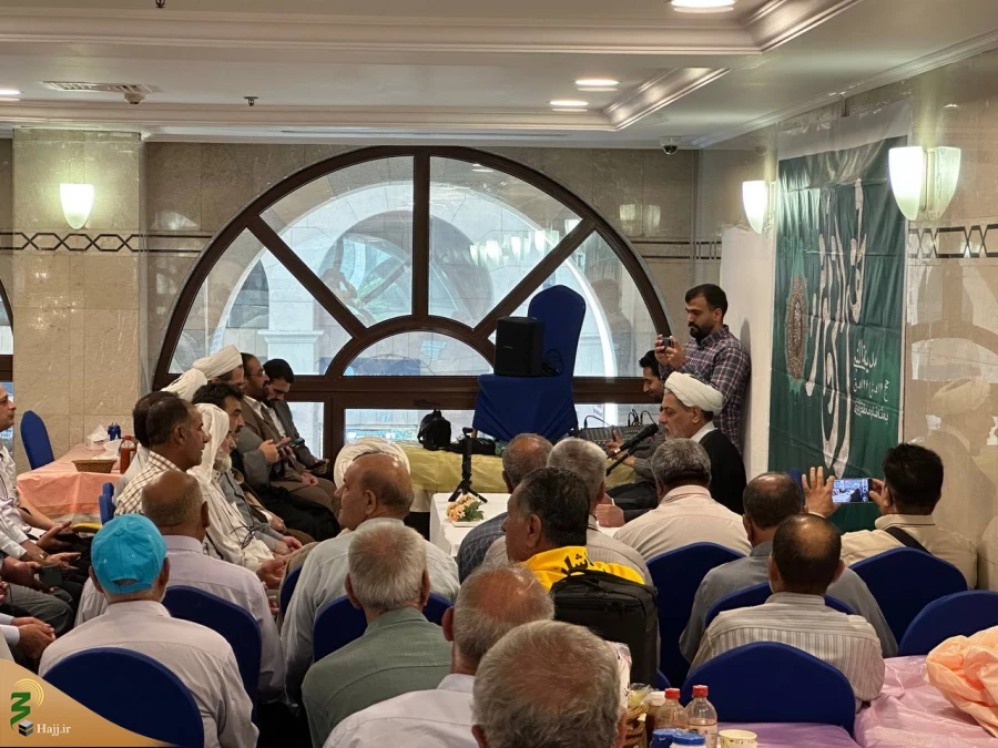حجت الاسلام رفیعی: قدر ماه ذی الحجه را بدانید که هر روزش مناسبتی دارد 13