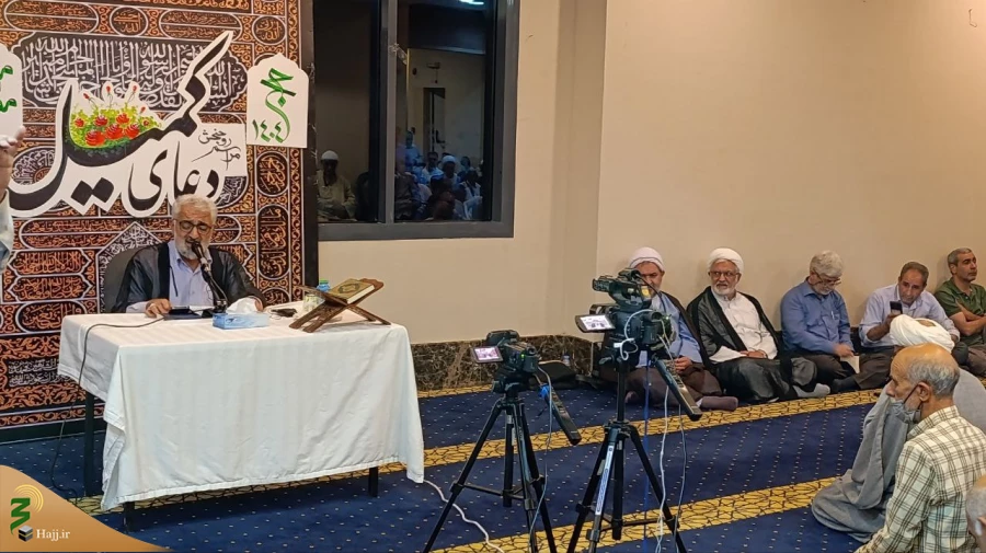 در مراسم دعای کمیل در هتل ویولت مطرح شد:
گناه انسان را از لذت مناجات محروم می کند 10