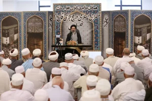 رئيس بعثة الحجاج الإيرانيين بين حجاج اهل السنة: الوحدة الشيعية السنية في إيران قد تصبح نموذجاً للعالم الإسلامي