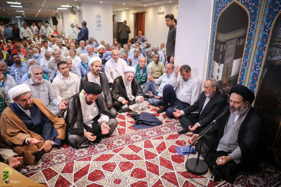 مراسم دعای کمیل زائران ایرانی در مکه مکرمه 29