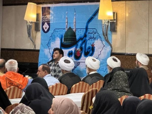 فریاد بغض‌های فروخورده زائران در محفل دعای کمیل مدینه النبی(ع) + فیلم