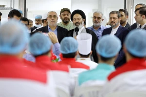 در بازدید سرپرست حجاج ایرانی از آشپزخانه مرکزی مکه مطرح شد:
زائران خانه خدا لایق بهترین‌ها هستند/ پخت غذای حجاج در لبه تکنولوژی