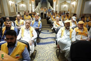 Memories of the Head of Iranian Pilgrims: Grand Ayatollah Safi Golpayegani Wished to Be Servant of Pilgrims 4