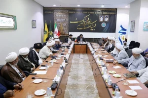 ثمن رابطي رجال الدين القوافل الموقف الدقيق لرئيس بعثة الحجاج الإيرانيين في اطلاق السراح  أحد رجال الدين