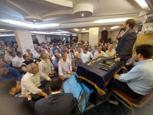 محفل انس با قرآن در حیات لاین با حافظ روشندل +تصاویر