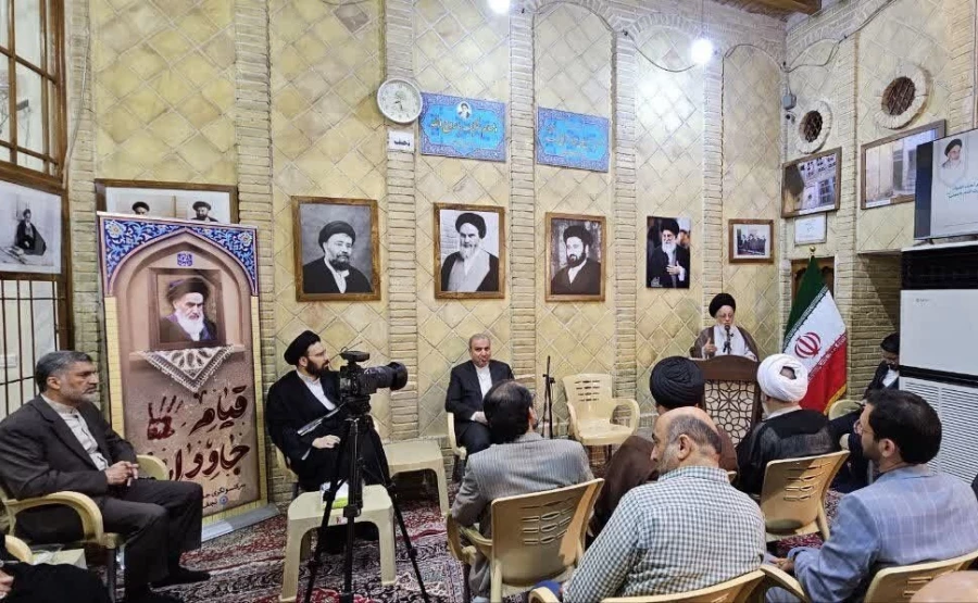 در مراسم بزرگداشت سالگرد ارتحال امام (ره) در نجف تاکید شد؛

انقلاب اسلامی باعث احیای اسلام گردید 2