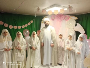 مراسم جشن تکلیف برای جمعی از دختران کشورمان در نجف اشرف