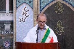 نماینده ولی فقیه در امور حج و زیارت در نشست «حج از نگاه رهبری»:
حضرت ابراهیم(ع) پیشتاز برائت از شرک و مشرکان است 3