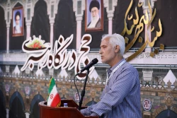 نماینده ولی فقیه در امور حج و زیارت در نشست «حج از نگاه رهبری»:
حضرت ابراهیم(ع) پیشتاز برائت از شرک و مشرکان است 5