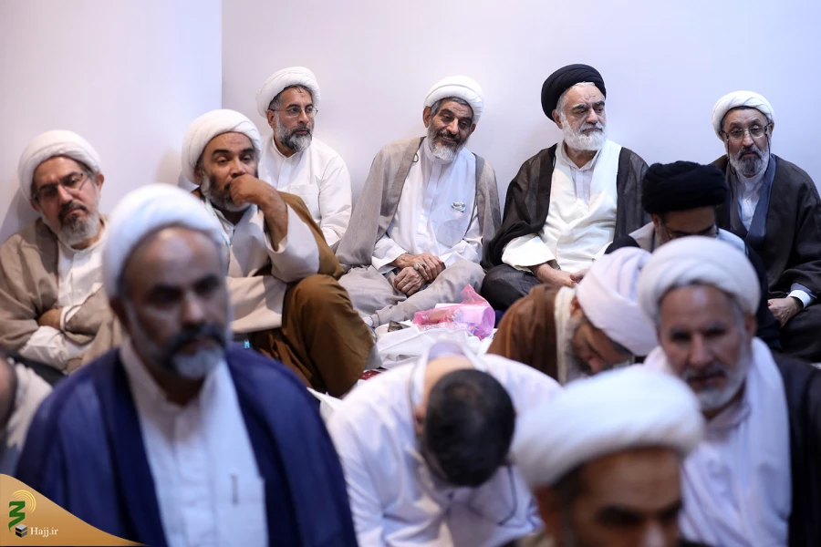 حجت الاسلام والمسلمین نواب مطرح کرد:
مسئولیت سنگین روحانیون کاروان ها و قدرشناسی فرصت یکماه راهنمائی زائران 10