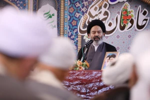 حجت الاسلام والمسلمین نواب مطرح کرد:
مسئولیت سنگین روحانیون کاروان ها و قدرشناسی فرصت یکماه راهنمائی زائران