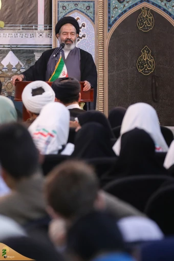 نشست صمیمی با نوجوانان و جوانان حاضر در حج 1404 27