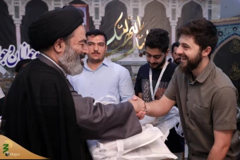 نشست صمیمی با نوجوانان و جوانان حاضر در حج 1404 45