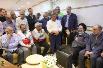 دیدار صمیمی سرپرست حجاج ایرانی با زائران کشورمان در مکه مکرمه _2 23