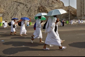 حکم استظلال در مکه، عرفات و منا و استفاده از چتر