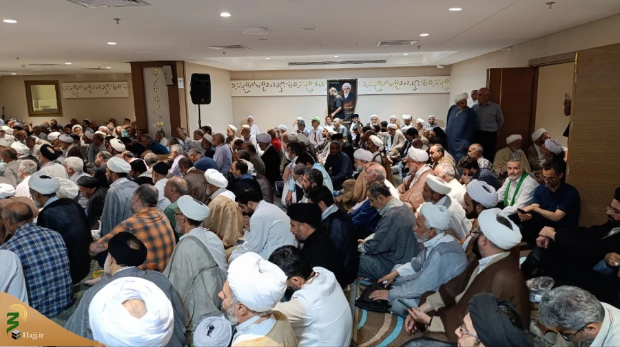 دکتر رفیعی در مراسم شهادت امام باقر(ع):
اعتدال، مدارا و عقلانیت، ویژگی‌های مکتب امام باقر(ع) است 3