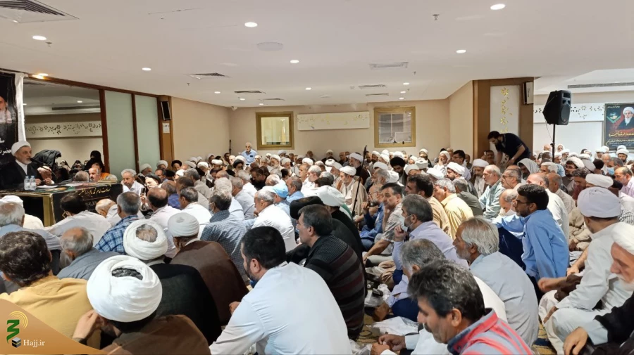 دکتر رفیعی در مراسم شهادت امام باقر(ع):
اعتدال، مدارا و عقلانیت، ویژگی‌های مکتب امام باقر(ع) است 4