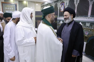 دیدار صمیمانه علمای اهل سنت با سرپرست حجاج ایرانی در مکه