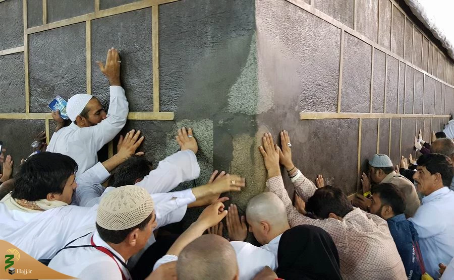 حاجی نوشت؛
غفارم! آنچه از گناه بر تنم روییده، آب کن 2