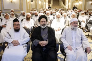  تاكيد رئيس بعثة الحجاج الإيرانيين علي الاستفادة من الفرصة العظيمة للحج في مؤتمر الخدام الثقافيين لاهل السنة