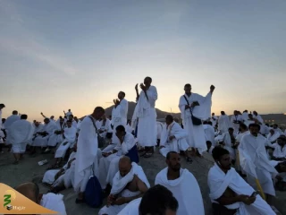 حاجیان عازم عرفات، مکه خالی می‌شود!