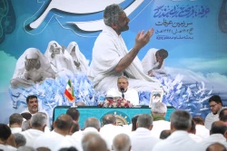 دعای عرفه زائران ایرانی ؛ قله عرفان اسلامی در صحرای عرفات 61