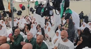جشن‌های خودجوش زائران ایرانی در روز شاد منا +فیلم