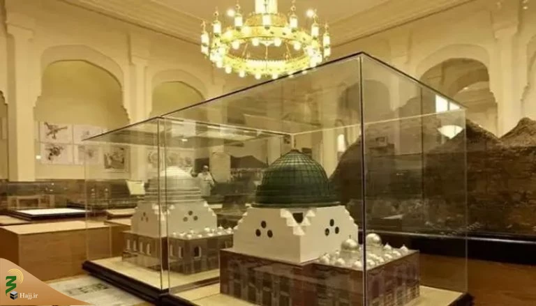 نمایش بزرگترین قرآن جهان در موزه مکه 2