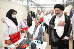 بازدید سرپرست حجاج ایرانی از مرکز بهداشت و درمان مستقر در سرزمین منا 2