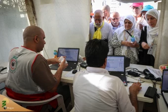 بازدید سرپرست حجاج ایرانی از مرکز بهداشت و درمان مستقر در سرزمین منا 25