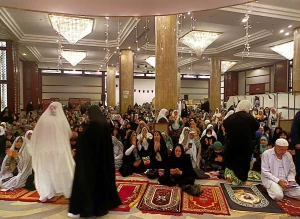 تصاویر: مراسم ولادت امام هادی در هتلهای مختلف ایرانیان در مکه
