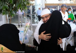 تصاویری از بازگشت اولین کاروان حاجیان ایرانی از عربستان به تهران 3